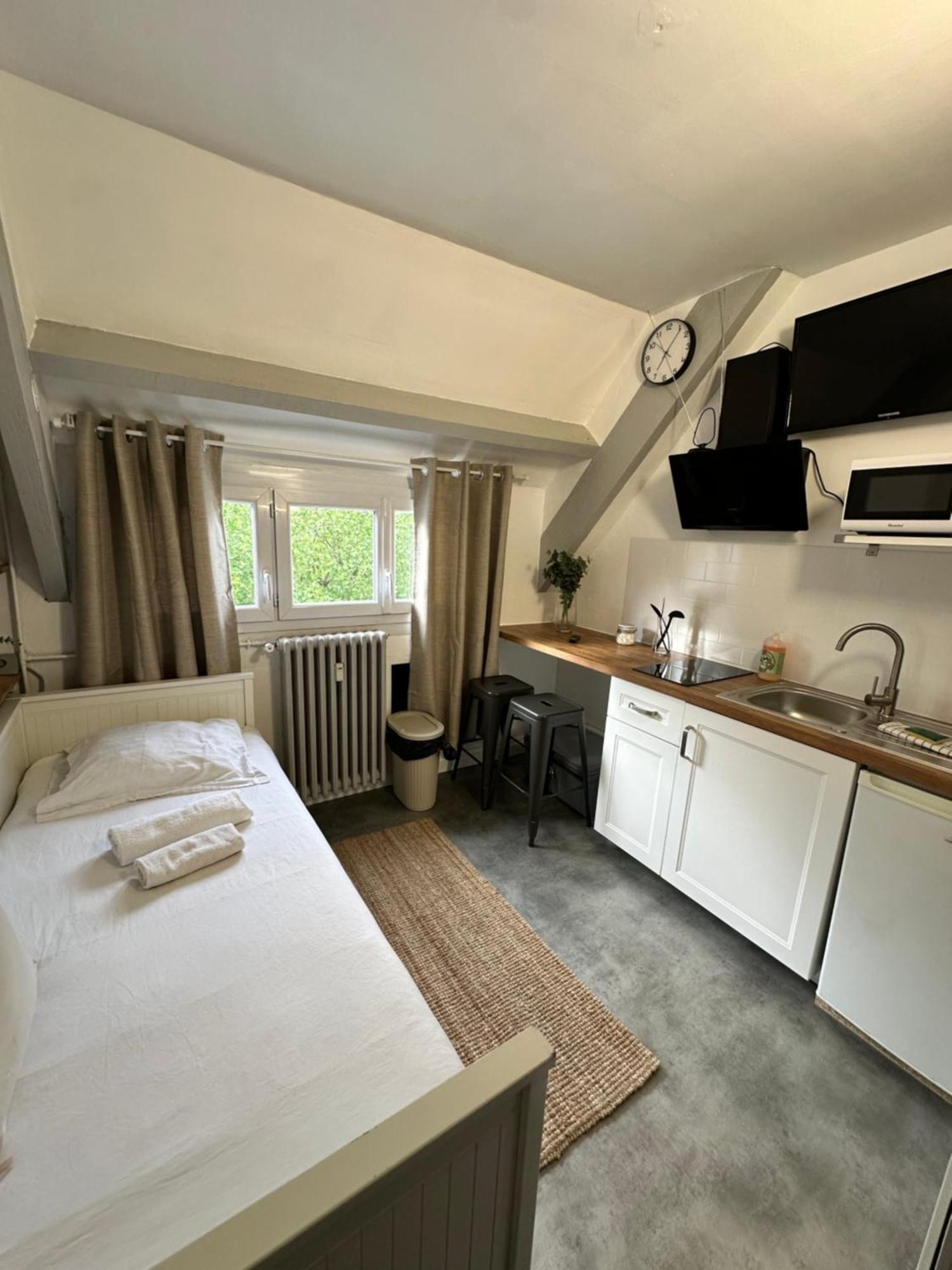 Studio Proche Commodite Et Gare . Centre Ville Caen Zewnętrze zdjęcie